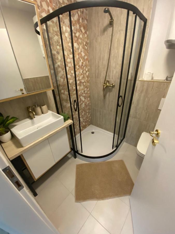 Hisa Megiclinic - Apartments & Healing Center 科巴里德 外观 照片