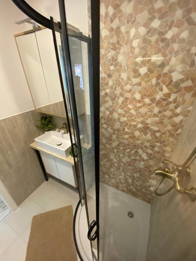 Hisa Megiclinic - Apartments & Healing Center 科巴里德 外观 照片